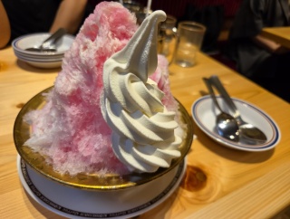 夏がくる！！ふわ＆かり＆クリーミーなかき氷で体を冷まそう！！ コメダ珈琲店 仙川駅南店