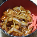 『豚丼にケチャップでコクを出す』の画像