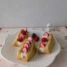 いちごシフォンサンド