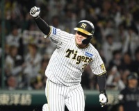 大山悠輔さん、12打席0安打