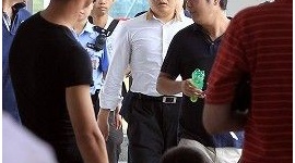 PSYが中国のテレビ番組に出演 → ギャラが1億5000万円超と判明 → 中国人「出て行け！」と激怒