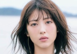 【画像】浜辺美波の『乃木坂感』は異常wwwwww