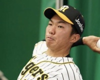 現地民『三塁側のブルペンから大竹と石井が10分ひたすらサインしてくれてた』