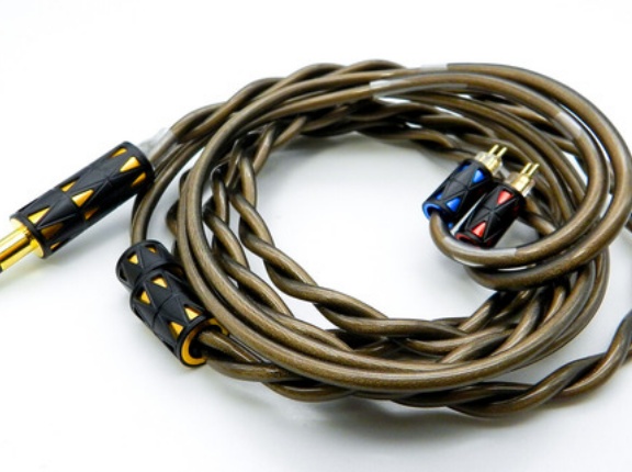 「YONGSE Orca」 6N 古河電工製OFC線リッツ構造グラフェンシールド同軸ケーブル ／ 自然に低域をアップするお手頃価格の高品質ケーブル【レビュー】