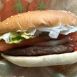 【話題】バーガーキングの無料カスタム「オールヘビー」を 通常と比較して得た答えは…