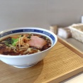 《名店｢食堂七彩｣出身!注文毎に麺を手切りする正に｢純手打ち｣の中華そば!》純手打ち さんや食堂@東村山市【2026新店】<中華そば>