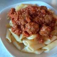 ポン太の動物保険のお知らせ。と、あかるい色の棒つくりました。