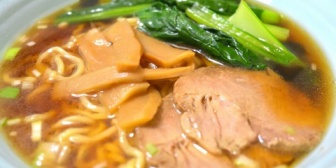 「妖怪お弁当チェック」と裏で呼ばれる同僚がおり、職場で結婚した私もその人からチェックされることに。