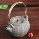 水野博之さんの窯変櫛目土瓶です