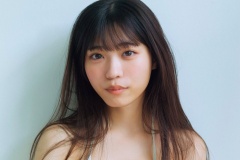 【僕青】金澤亜美、本日発売『週刊FLASH』にて水着初解禁