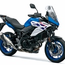 Vツインは死なず。スズキ、新型クロスオーバーモデル「SV-7GX」を発表