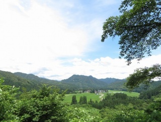 へそ公園 （秋田市河辺岩見・岨谷峡）