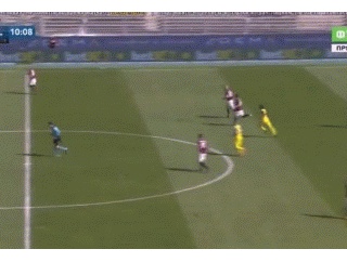 ◆Gif小ネタ◆プロフェッショナル本田圭佑がセリエAでゴリブル連発鬼キープ連発したあの試合