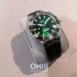 『【ORIS アクイス デイト】流行りのグリーン文字盤』の画像
