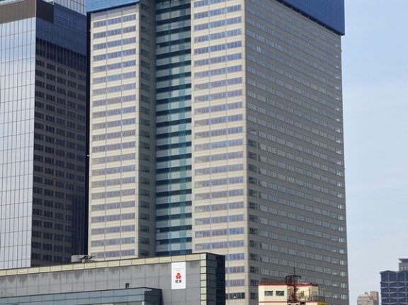 高さ約166m「東芝ビルディング」の解体状況！跡地には高層部に賃貸住宅が入る高さ227mのBLUE FRONT SHIBAURA TOWER Nを建設（2026.8.1）