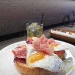 白髪おやじのおひとりさまランチ