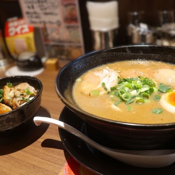 おがわや 福生店@福生市<限定･海老味噌ラーメン＋【得】ミニ丼＋味玉>