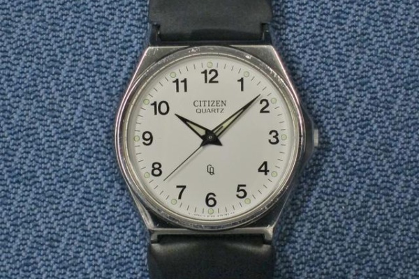 まつもとあずさ」が3番線にまいります！ - 鉄道時計・備品類のこと