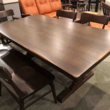 『飛騨産業・プロヴィンシャル•タバーンテーブルと柏木工・ウィルダネス・ダイニングテーブルを比較』の画像