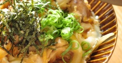 親子丼をふわとろに仕上げる、卵のとじ方のコツが知りたいという悩みにお答えします！と、鶏もも肉のステーキで晩ごはん