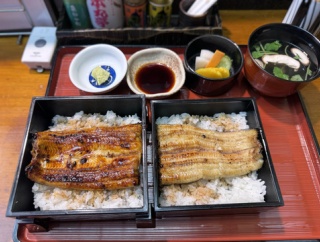 白焼きと蒲焼を同時に味わう、富士山の恵み『ふわトロうな重』〜御殿場　駒門ひろ田〜