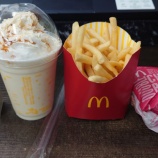 『ホワイトスノーチョコフラッペ』の画像