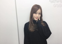 うあぁぁぁ！ 星野みなみ＆梅澤美波、WみなみのW萌え袖がたまらんッ！！！