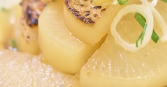 焼いて香ばしく♪大根の中華風煮込み
