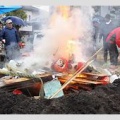 【社会】お焚き上げで不法投棄相次ぐ   人形、入れ歯、結婚写真… 神社からは怒りの声「何でも燃やせる焼却場ではない」