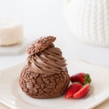 コロンと可愛い♡米粉チョコシュークリーム