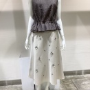 エレガントにもカジュアルにも…ビジュースカート✨