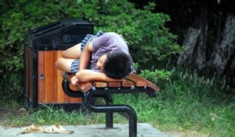 6日間一度も目を覚まさない「眠り病」が拡大中