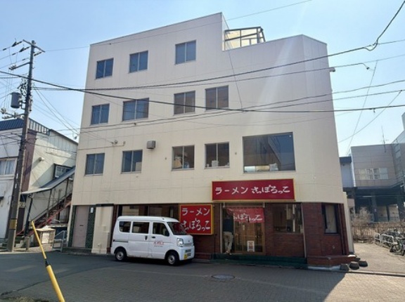 室蘭市中島町3丁目 ラーメンレストラン さっぽろっこ 西口店 北の国醤油ラーメン890円
