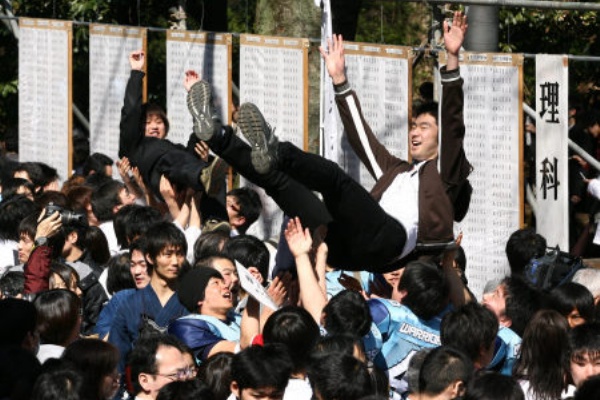 東大 掲示板による合格発表復活に寄せて19 リーダーのためのキャリア デザイン カフェ