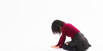 旦那がチック症なんだけどその症状が私の悪口として出ていてすごくストレス…本人は泣きながら謝ってくれるんだけど辛い…