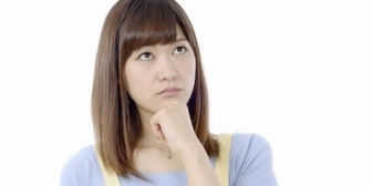 玄関もインターホンも分けてる場合表札にはフルネーム書くべき？混ざって配達されるのだけは避けたいんだよなぁ