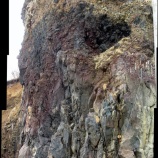 『岩内町の火山岩の産状、敷島内トンネル南側北側坑口』の画像