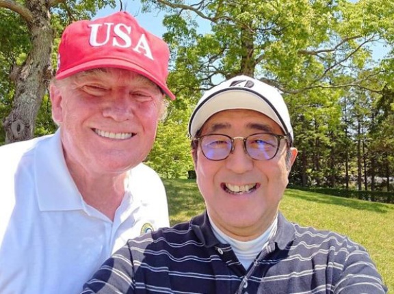 韓国人「ゼレンスキーは安倍を見ろ、これがトランプを相手にする方法だ」