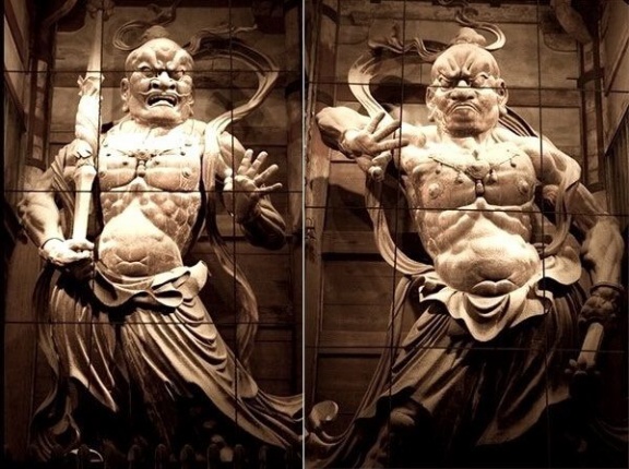 日本「そうだ！全世界の強そうな像並べて戦わせようぜ！」