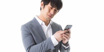 友達「飯行かない？」　俺（まだ予定分からないからスルー）　4日後に予定がわかったので返信すると…