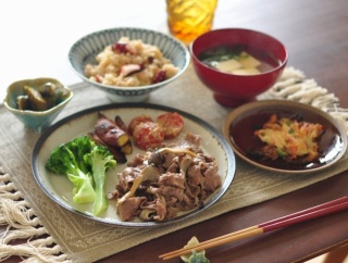焼いて塩と胡椒振っただけでこんなに美味しいモッタイナイビーフの切り落とし肉で晩ごはん（珍しくオットの感想も有）PR