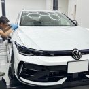 Golf8.5R Variant アルミモール専用プロテクションフィルム施工を行わせていただきました！