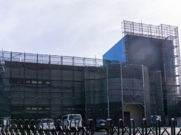 厚木街道ぞい南台にコーナンつくってる。「オリンピック」があったとこ。3月オープン予定