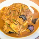 「ラホール外神田店（秋葉原）」で本日のおすすめＡ「茄子カレー」＋メンチ＆野菜（辛さ２０倍）