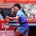 卓球男子団体が60年ぶり金！中国を圧倒　崖っ縁から張本＆松島が連勝　