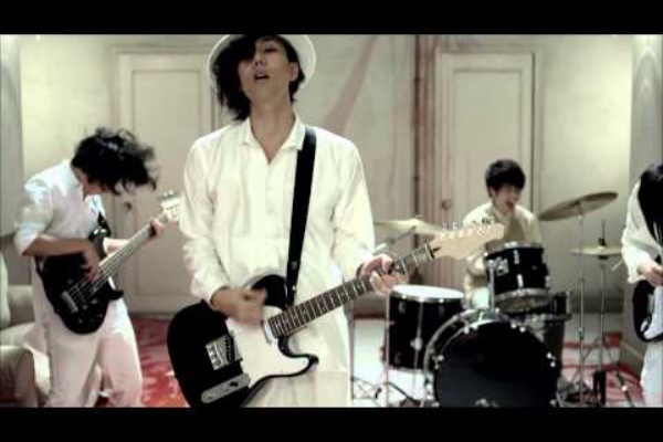 Radwimps と と罪と 台風でもくりゃいい