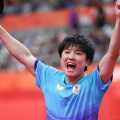 卓球男子団体が60年ぶり金！中国を圧倒　崖っ縁から張本＆松島が連勝　