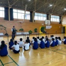 羽生南小学校・盆栽講演　“寄り添う命“