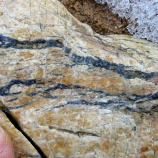 『チャートchertの模様』の画像