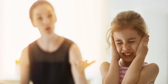 子供のころ部屋で叱られたあと風呂場でもう一度叱られるのが大嫌いだった。なぜ親はこんなことをするんだろうと思っていたが理由がわかり衝撃